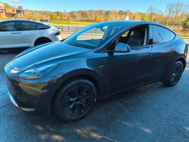 Серый Тесла Другая, объемом двигателя 0 л и пробегом 10 тыс. км за 14200 $, фото 1 на Automoto.ua