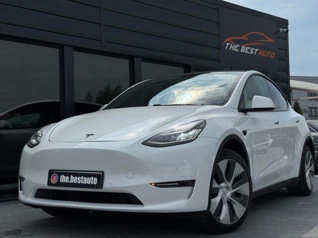 Белый Тесла Model Y, объемом двигателя 75 л и пробегом 67 тыс. км за 19000 $, фото 1 на Automoto.ua