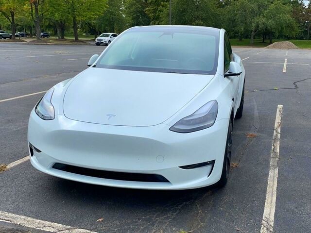 Белый Тесла Model Y, объемом двигателя 0 л и пробегом 0 тыс. км за 73500 $, фото 1 на Automoto.ua