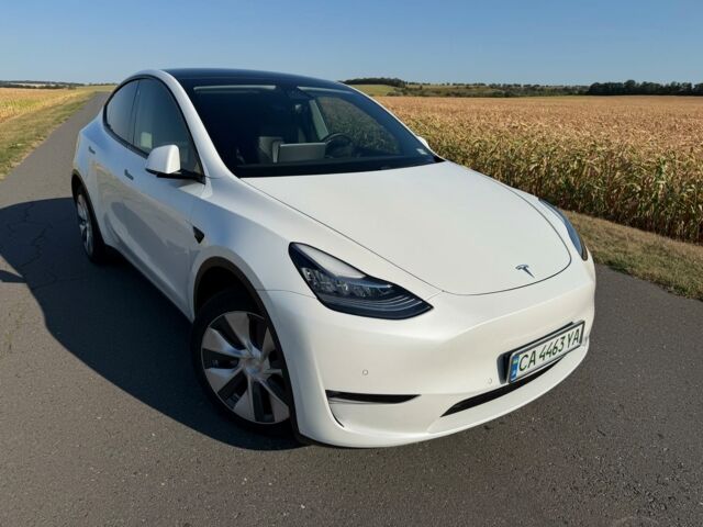 Белый Тесла Model Y, объемом двигателя 0 л и пробегом 70 тыс. км за 24800 $, фото 1 на Automoto.ua