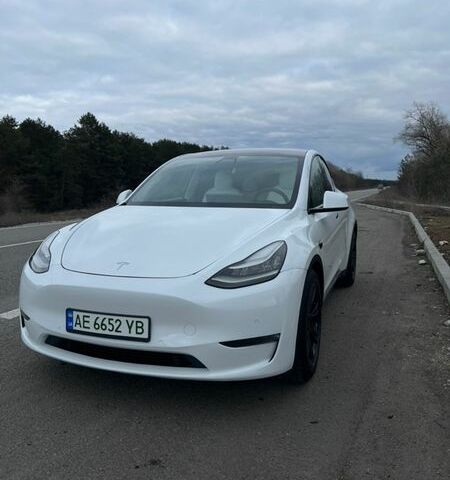 Белый Тесла Model Y, объемом двигателя 0 л и пробегом 176 тыс. км за 19500 $, фото 1 на Automoto.ua