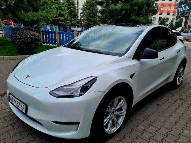 Белый Тесла Model Y, объемом двигателя 0 л и пробегом 85 тыс. км за 20700 $, фото 1 на Automoto.ua