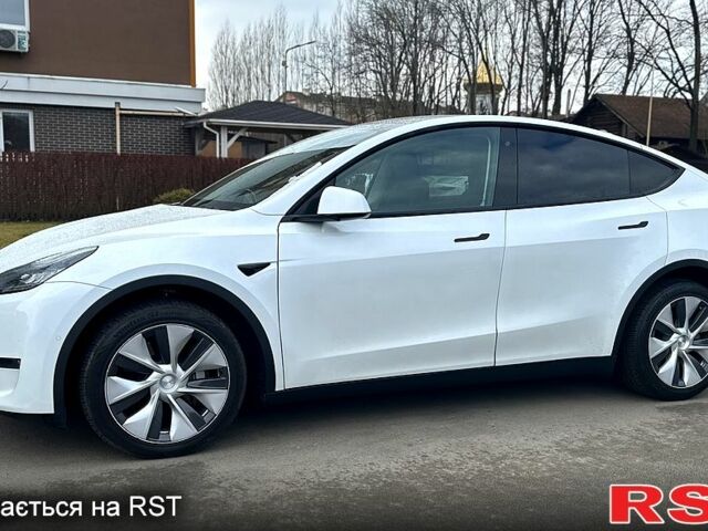 Белый Тесла Model Y, объемом двигателя 0 л и пробегом 108 тыс. км за 27900 $, фото 1 на Automoto.ua