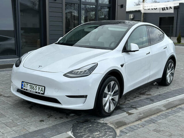 Белый Тесла Model Y, объемом двигателя 0 л и пробегом 67 тыс. км за 28900 $, фото 1 на Automoto.ua