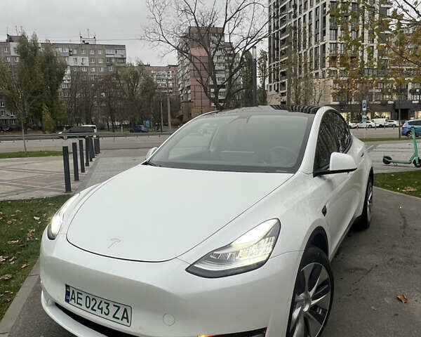 Білий Тесла Model Y, об'ємом двигуна 0 л та пробігом 36 тис. км за 33500 $, фото 1 на Automoto.ua