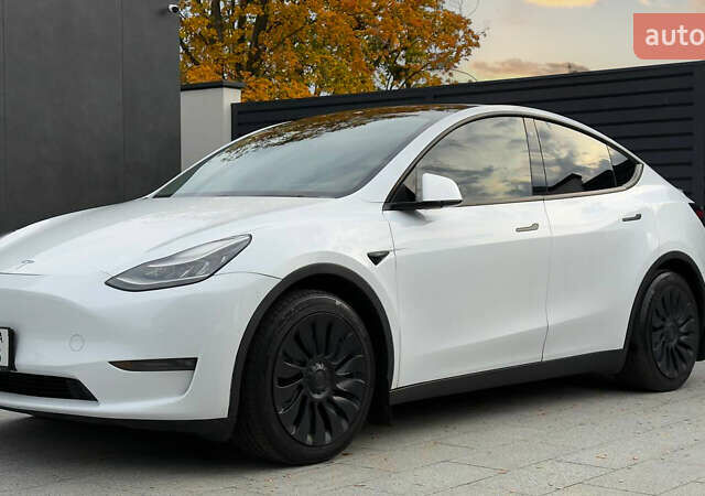 Белый Тесла Model Y, объемом двигателя 0 л и пробегом 85 тыс. км за 22600 $, фото 1 на Automoto.ua