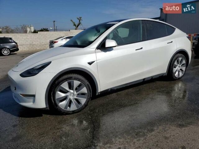 Белый Тесла Model Y, объемом двигателя 0 л и пробегом 93 тыс. км за 7200 $, фото 1 на Automoto.ua