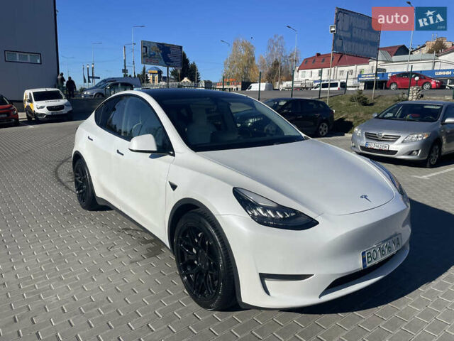 Белый Тесла Model Y, объемом двигателя 0 л и пробегом 158 тыс. км за 26000 $, фото 1 на Automoto.ua