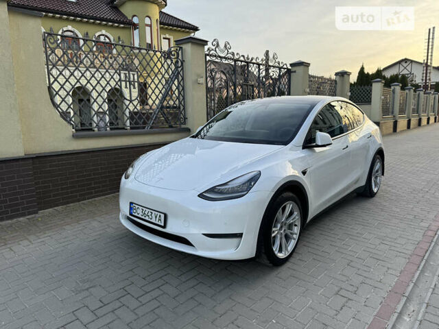 Білий Тесла Model Y, об'ємом двигуна 0 л та пробігом 70 тис. км за 30000 $, фото 1 на Automoto.ua