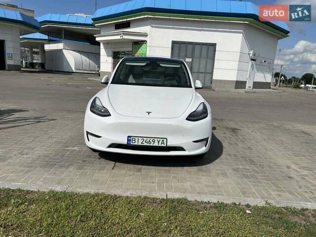 Білий Тесла Model Y, об'ємом двигуна 0 л та пробігом 100 тис. км за 22500 $, фото 1 на Automoto.ua