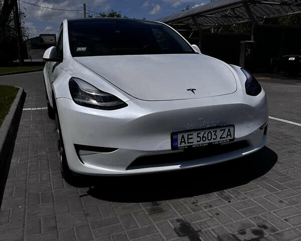 Белый Тесла Model Y, объемом двигателя 0 л и пробегом 79 тыс. км за 26400 $, фото 1 на Automoto.ua