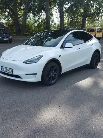 Білий Тесла Model Y, об'ємом двигуна 0 л та пробігом 34 тис. км за 31500 $, фото 1 на Automoto.ua