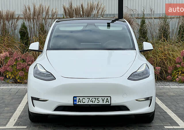 Тесла Model Y 2021 в Луцке на Automoto.ua Белый Тесла Model Y, объемом двигателя 0 л и пробегом 69 тыс. км за 22400 $, фото 1 на Automoto.ua