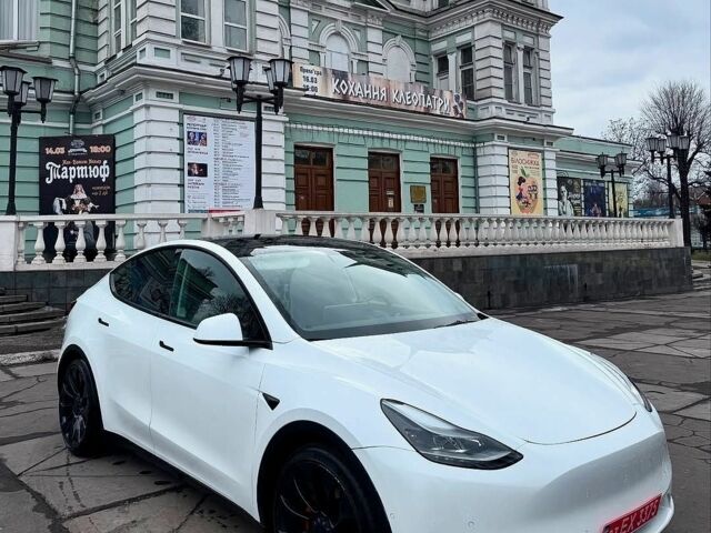 Білий Тесла Model Y, об'ємом двигуна 0 л та пробігом 95 тис. км за 19000 $, фото 1 на Automoto.ua