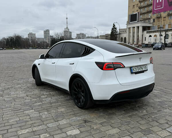 Белый Тесла Model Y, объемом двигателя 0 л и пробегом 41 тыс. км за 24900 $, фото 1 на Automoto.ua