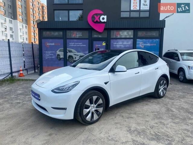 Білий Тесла Model Y, об'ємом двигуна 0 л та пробігом 61 тис. км за 23800 $, фото 1 на Automoto.ua