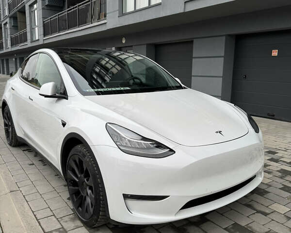 Білий Тесла Model Y, об'ємом двигуна 0 л та пробігом 116 тис. км за 26500 $, фото 1 на Automoto.ua
