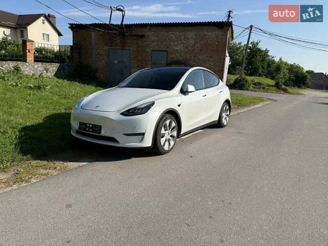 Білий Тесла Model Y, об'ємом двигуна 0 л та пробігом 134 тис. км за 20400 $, фото 1 на Automoto.ua