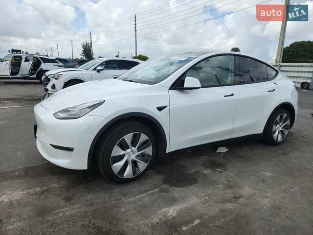 Білий Тесла Model Y, об'ємом двигуна 0 л та пробігом 104 тис. км за 10800 $, фото 1 на Automoto.ua