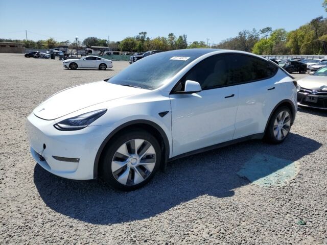 Белый Тесла Model Y, объемом двигателя 0 л и пробегом 49 тыс. км за 16600 $, фото 1 на Automoto.ua