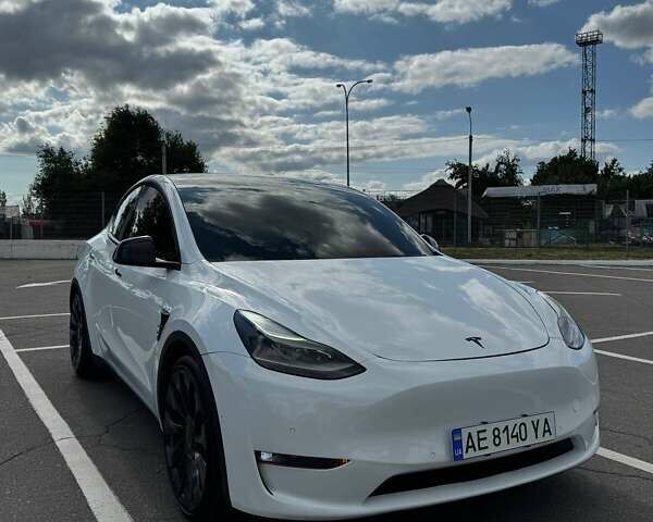 Белый Тесла Model Y, объемом двигателя 0 л и пробегом 87 тыс. км за 26999 $, фото 1 на Automoto.ua