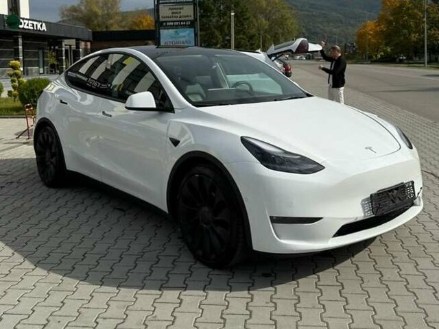 Білий Тесла Model Y, об'ємом двигуна 0 л та пробігом 69 тис. км за 21500 $, фото 1 на Automoto.ua