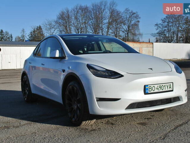 Белый Тесла Model Y, объемом двигателя 0 л и пробегом 54 тыс. км за 21600 $, фото 1 на Automoto.ua