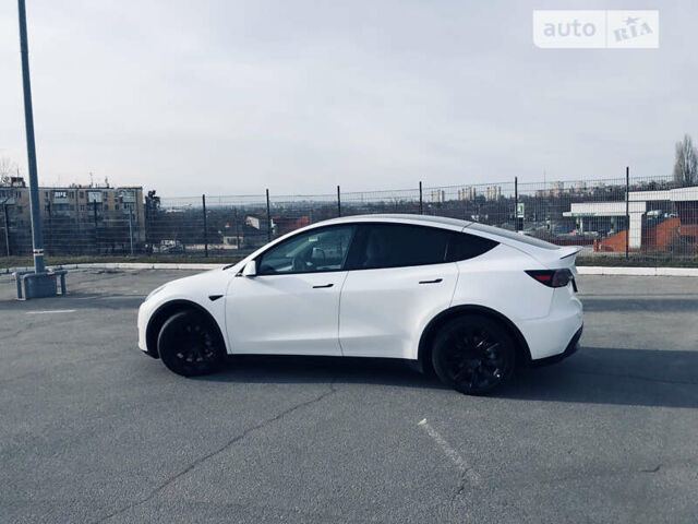 Білий Тесла Model Y, об'ємом двигуна 0 л та пробігом 44 тис. км за 38000 $, фото 1 на Automoto.ua