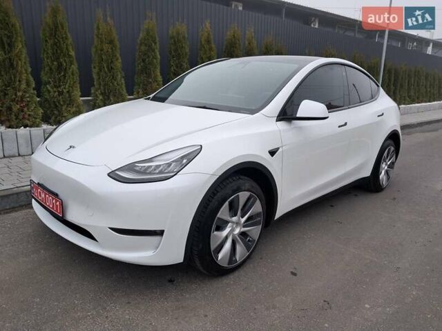Белый Тесла Model Y, объемом двигателя 0 л и пробегом 39 тыс. км за 26000 $, фото 1 на Automoto.ua