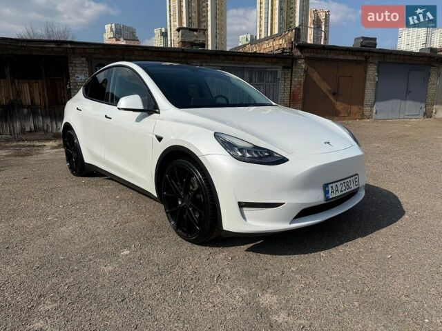 Белый Тесла Model Y, объемом двигателя 0 л и пробегом 120 тыс. км за 21300 $, фото 1 на Automoto.ua