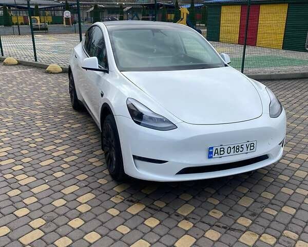 Белый Тесла Model Y, объемом двигателя 0 л и пробегом 74 тыс. км за 23600 $, фото 1 на Automoto.ua