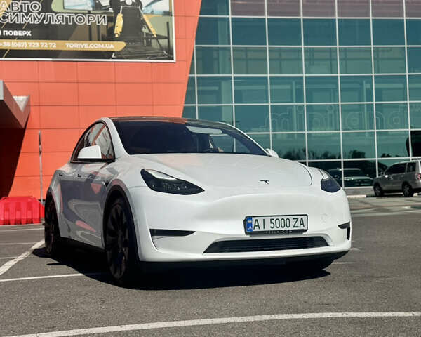 Белый Тесла Model Y, объемом двигателя 0 л и пробегом 44 тыс. км за 43500 $, фото 1 на Automoto.ua