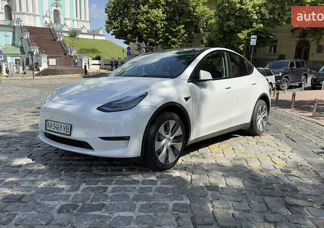 Белый Тесла Model Y, объемом двигателя 0 л и пробегом 7 тыс. км за 35200 $, фото 1 на Automoto.ua