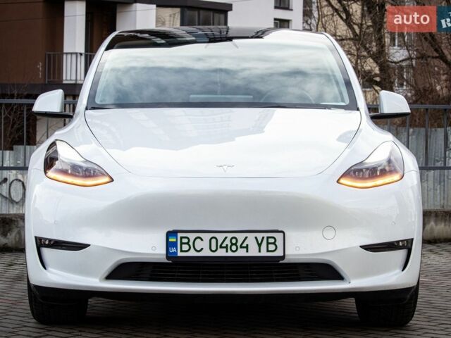 Білий Тесла Model Y, об'ємом двигуна 0 л та пробігом 70 тис. км за 26000 $, фото 1 на Automoto.ua
