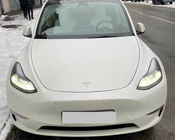 Белый Тесла Model Y, объемом двигателя 0 л и пробегом 12 тыс. км за 33000 $, фото 1 на Automoto.ua