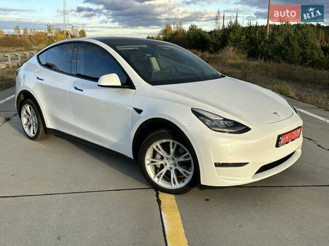 Тесла Model Y 2022 у Житомирі на Automoto.ua Білий Тесла Model Y, об'ємом двигуна 0 л та пробігом 195 тис. км за 21700 $, фото 1 на Automoto.ua