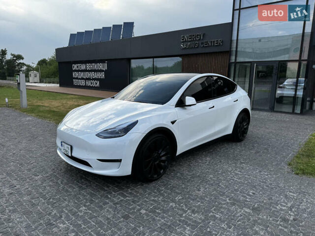 Белый Тесла Model Y, объемом двигателя 0 л и пробегом 16 тыс. км за 28500 $, фото 1 на Automoto.ua