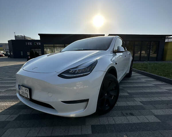 Тесла Model Y 2022 в Львове на Automoto.ua Белый Тесла Model Y, объемом двигателя 0 л и пробегом 60 тыс. км за 25500 $, фото 1 на Automoto.ua