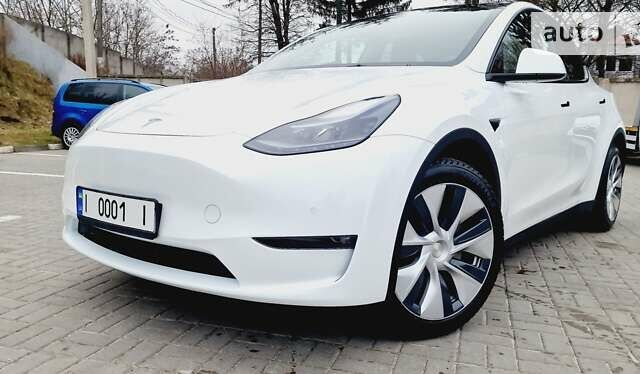 Білий Тесла Model Y, об'ємом двигуна 0 л та пробігом 48 тис. км за 41800 $, фото 1 на Automoto.ua