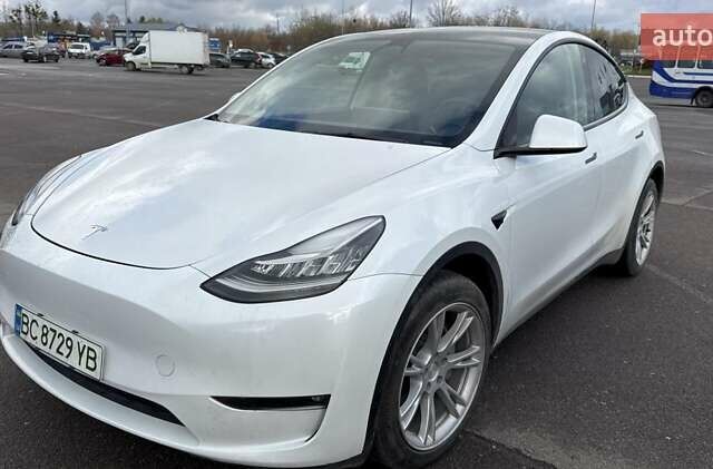 Белый Тесла Model Y, объемом двигателя 0 л и пробегом 17 тыс. км за 28600 $, фото 1 на Automoto.ua