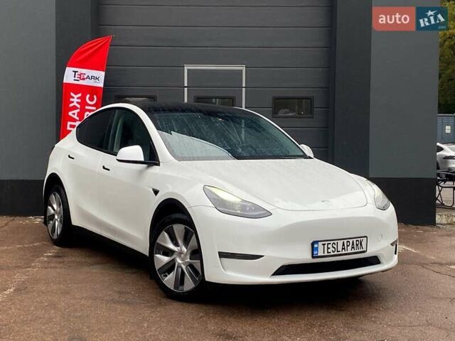 Білий Тесла Model Y, об'ємом двигуна 0 л та пробігом 81 тис. км за 32500 $, фото 1 на Automoto.ua