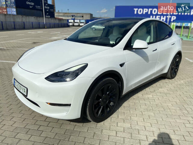 Белый Тесла Model Y, объемом двигателя 0 л и пробегом 39 тыс. км за 24400 $, фото 1 на Automoto.ua