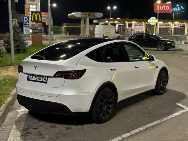 Белый Тесла Model Y, объемом двигателя 0 л и пробегом 41 тыс. км за 21000 $, фото 1 на Automoto.ua