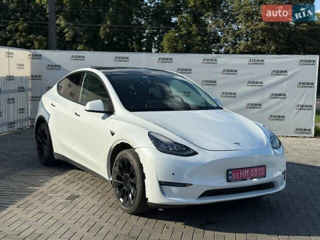Белый Тесла Model Y, объемом двигателя 0 л и пробегом 243 тыс. км за 18500 $, фото 1 на Automoto.ua