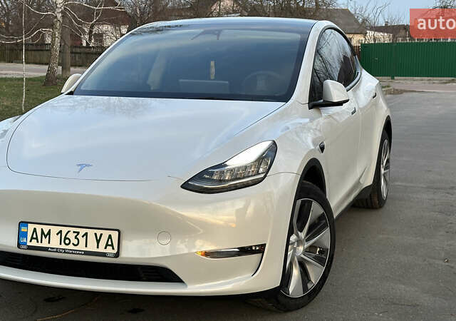 Белый Тесла Model Y, объемом двигателя 0 л и пробегом 55 тыс. км за 30500 $, фото 1 на Automoto.ua