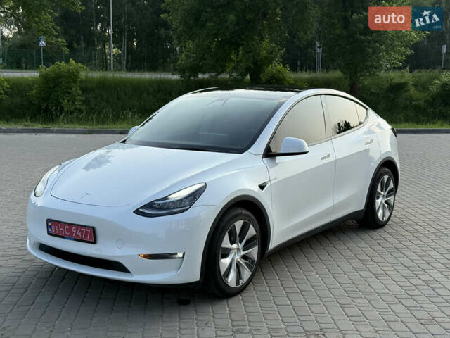 Белый Тесла Model Y, объемом двигателя 0 л и пробегом 75 тыс. км за 24900 $, фото 1 на Automoto.ua