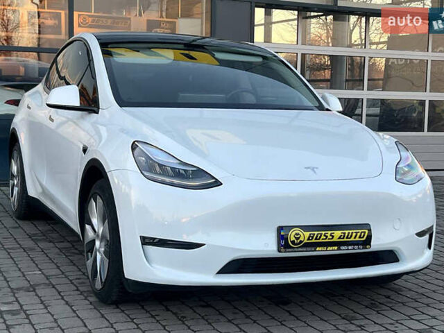 Білий Тесла Model Y, об'ємом двигуна 0 л та пробігом 78 тис. км за 27400 $, фото 1 на Automoto.ua
