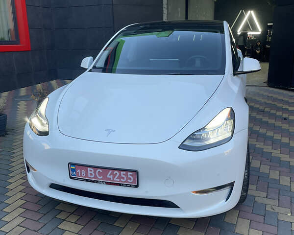 Білий Тесла Model Y, об'ємом двигуна 0 л та пробігом 167 тис. км за 24999 $, фото 1 на Automoto.ua