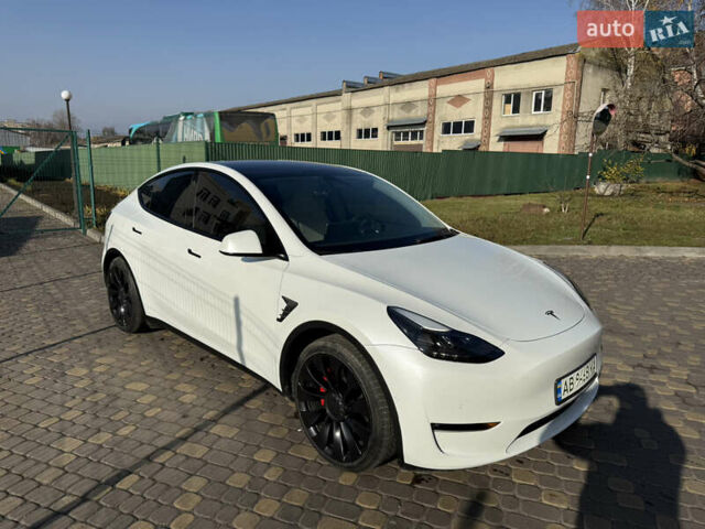 Белый Тесла Model Y, объемом двигателя 0 л и пробегом 102 тыс. км за 26000 $, фото 1 на Automoto.ua