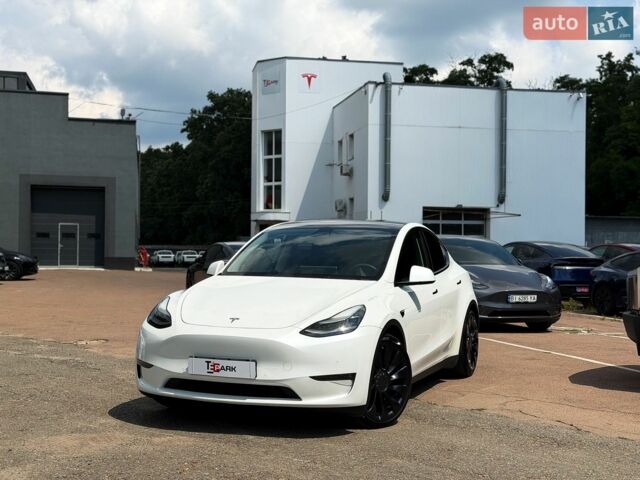 Білий Тесла Model Y, об'ємом двигуна 0 л та пробігом 44 тис. км за 32900 $, фото 1 на Automoto.ua